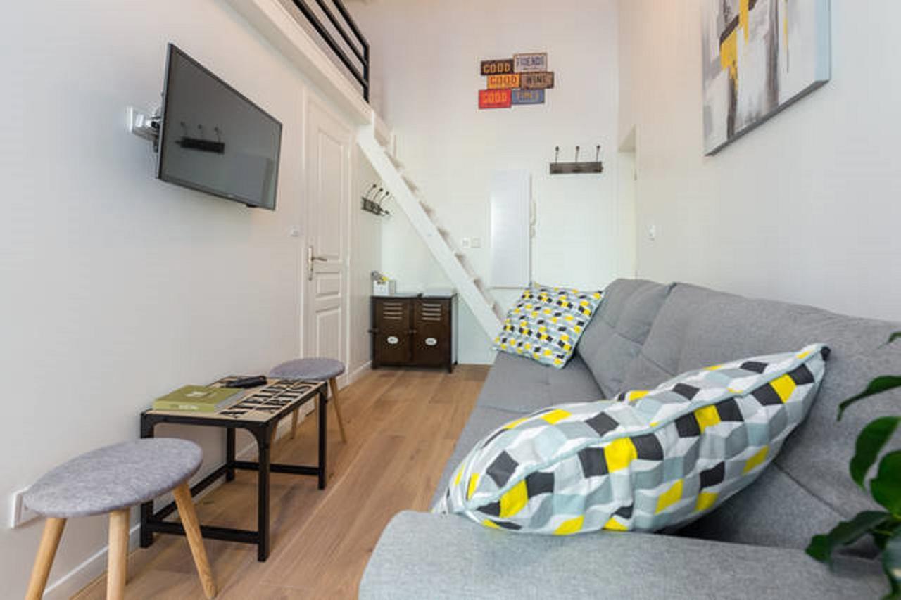 ANGLE DROIT- LOFT CHARMANT ET ATYPIQUE, CLIMATISATION, Vieux-Nice Extérieur photo